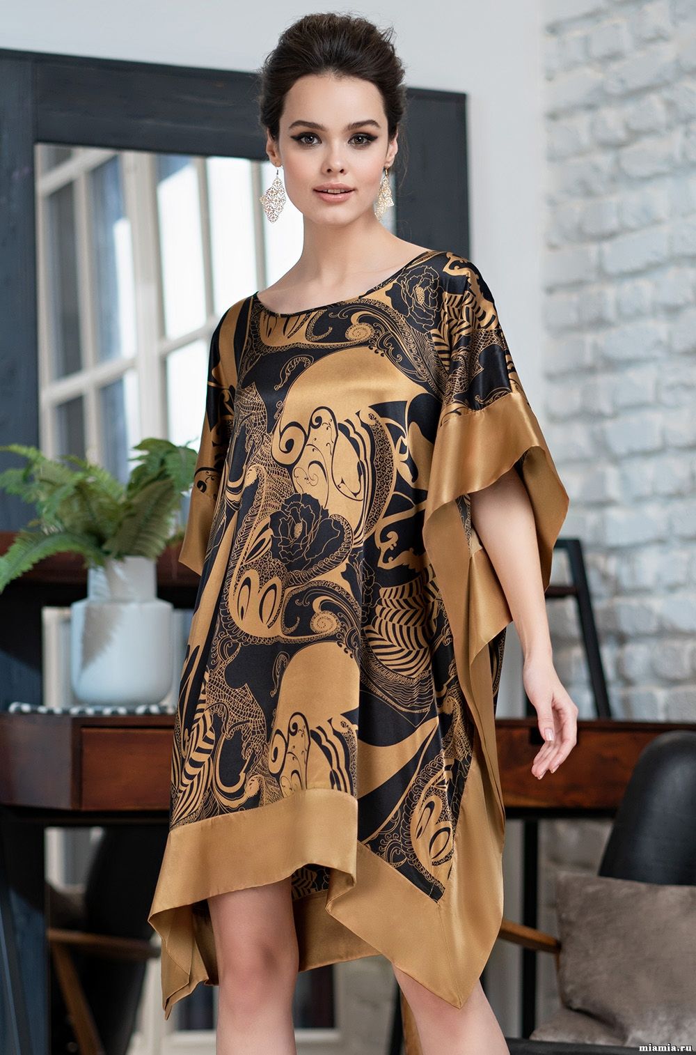 Короткая туника свободного силуэта Mia-Amore 3474 "Antika"