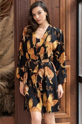 Короткий запашной халат Mia-Amore 5083 "Dragon"