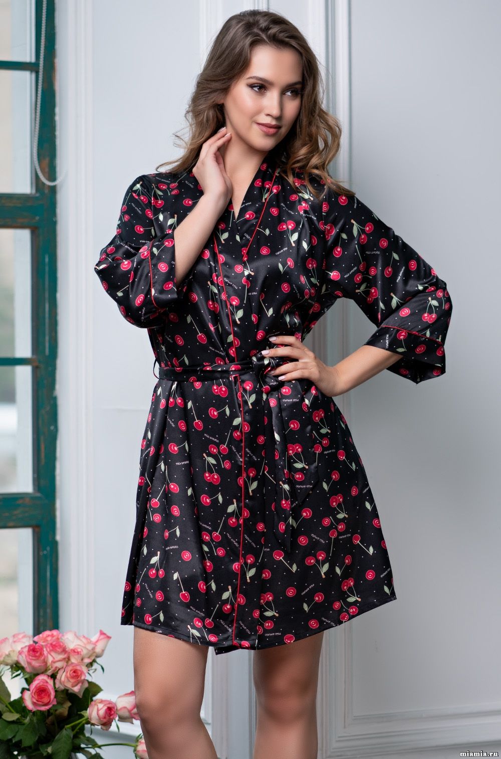 Короткий халат с поясом Mia-Amore 8683 "Cherry"