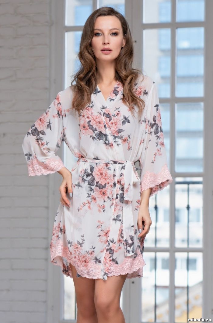 Короткий халат Mia-Mella 8213 "Daniella"